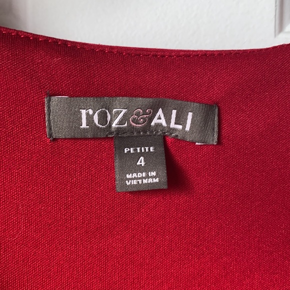 Roz & Ali, Red, Size 4 Petite, sheath dress - Picture 2 of 9